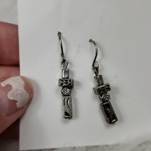3/$15 Cute block dangling earrings - Picture 1 of 5